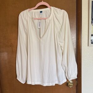 Old Navy Cream Long-Sleeve Peasant Tunic Top